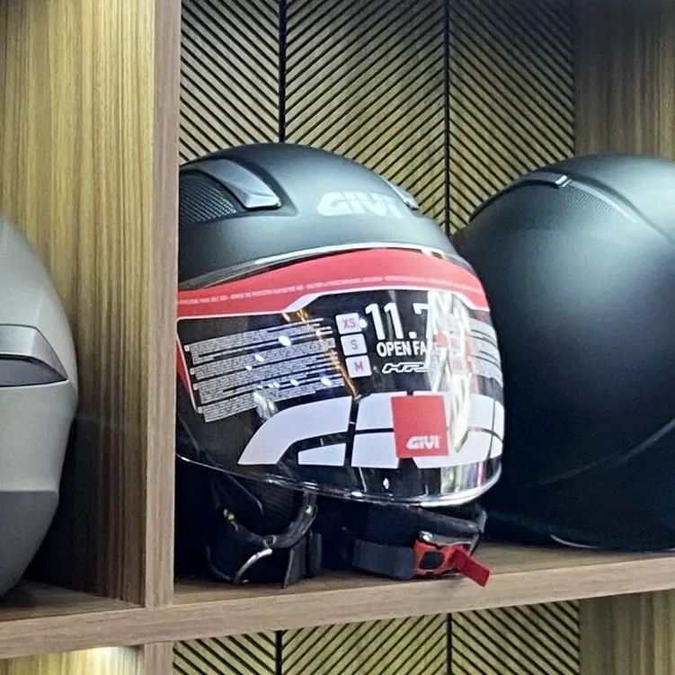 GIVI 11.7 — jet