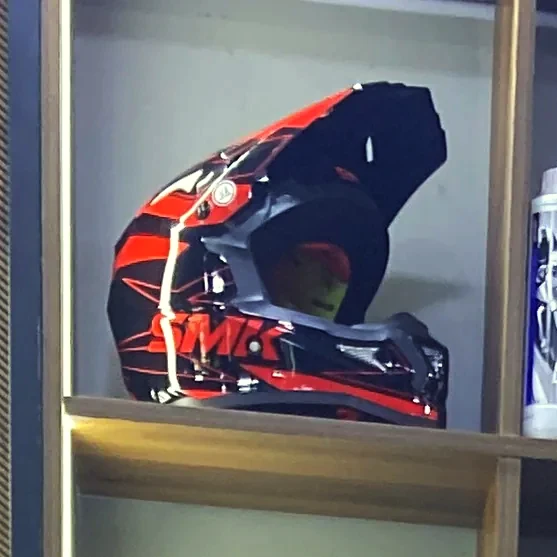 SMK — casque cross